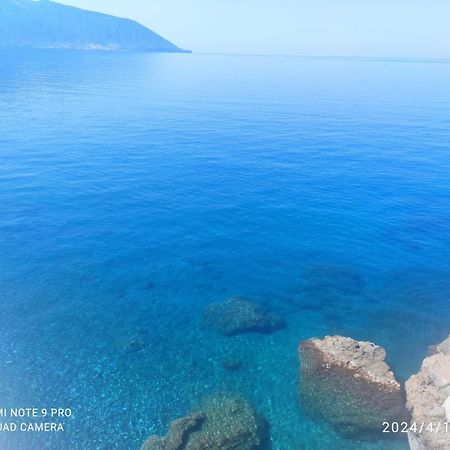 Appartamento Rocche Rosse Acquacalda Exteriér fotografie