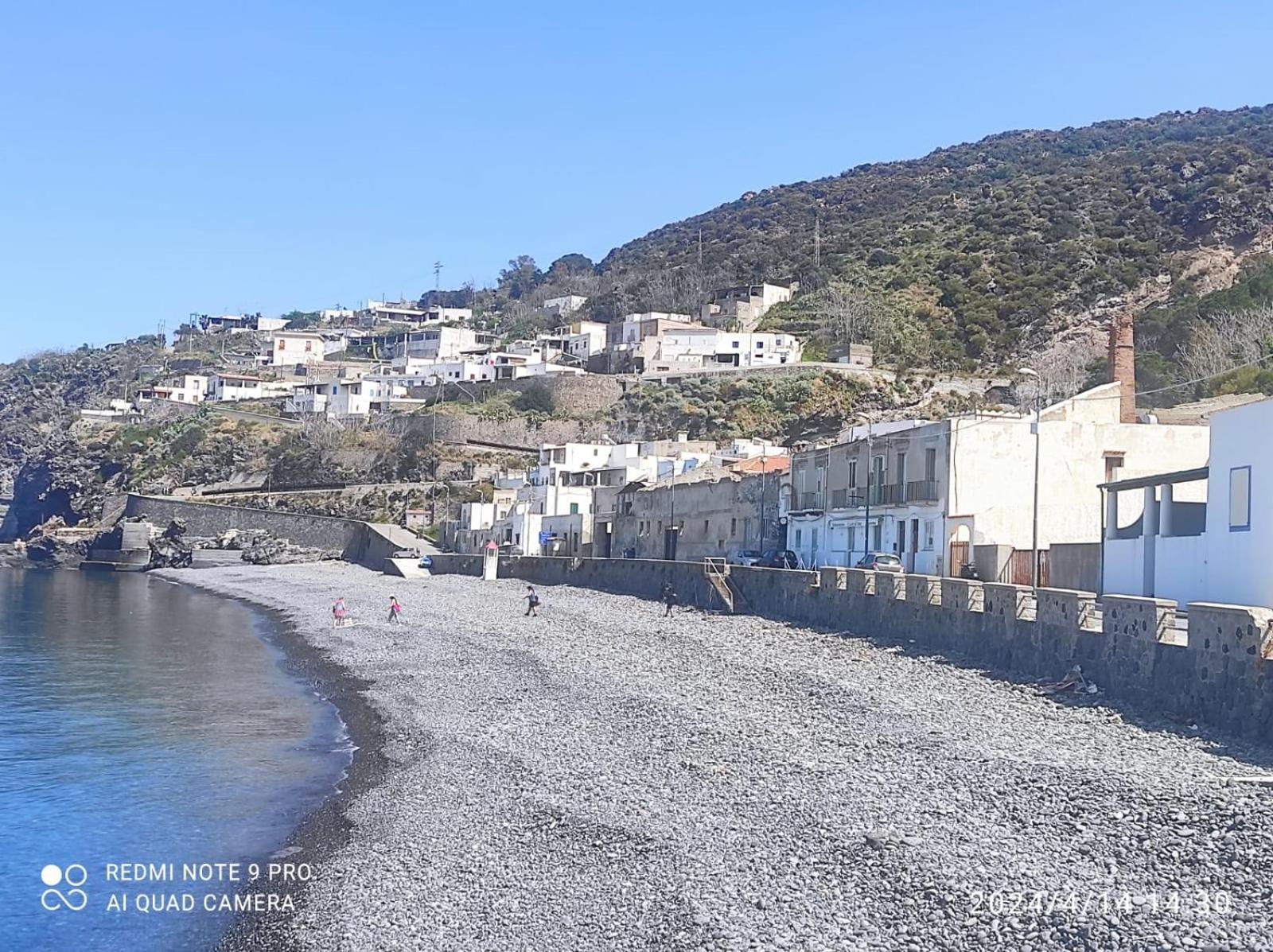 Appartamento Rocche Rosse Acquacalda Exteriér fotografie